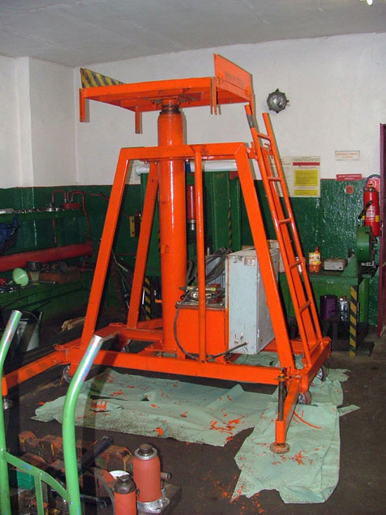 Hidraulikus-emelőkosár - Hydrek Kft.